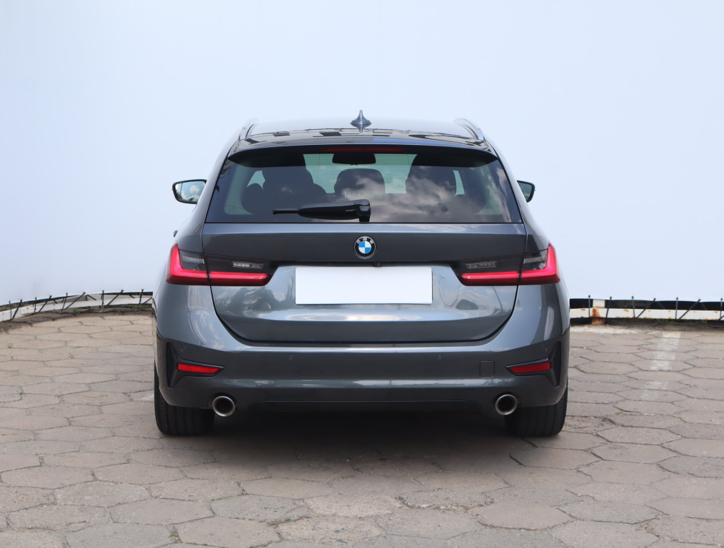 BMW 3