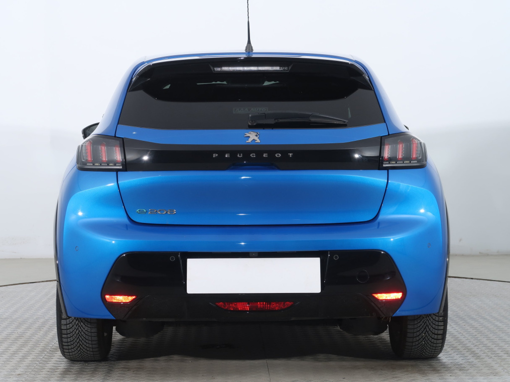 Peugeot e-208