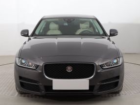 Jaguar XE - 2016