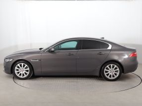 Jaguar XE - 2016