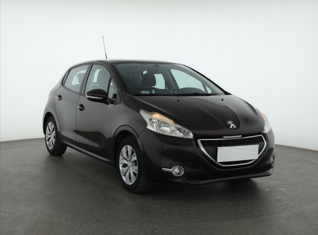 Peugeot 208 2012