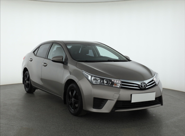 Toyota Corolla 2015