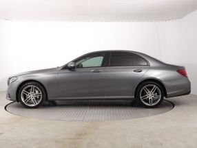 Mercedes-Benz E - 2016