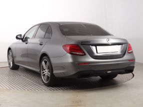 Mercedes-Benz E - 2016