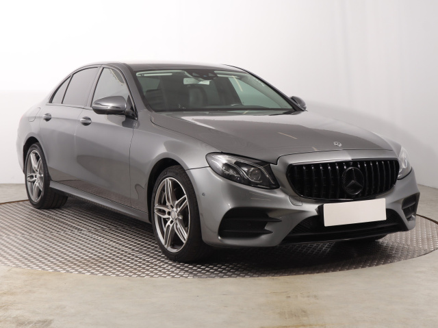 Mercedes-Benz E 2016