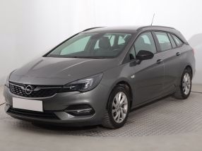 Opel Astra - 2021