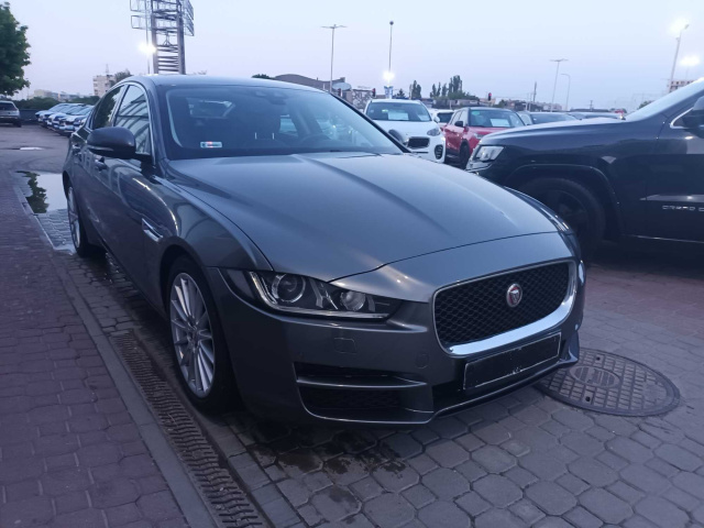Jaguar XE 2015