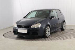 Volkswagen Golf - 2005