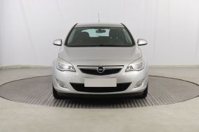 Opel Astra - 2011