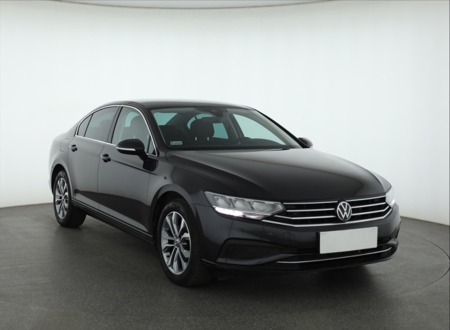 Volkswagen Passat 2021