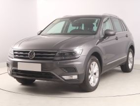 Volkswagen Tiguan - 2016