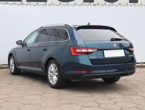 Skoda Superb - 2019