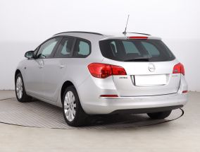 Opel Astra - 2015