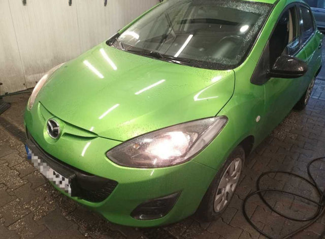 Mazda 2 2012