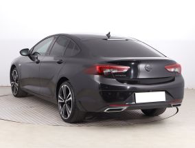 Opel Insignia - 2021