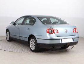 Volkswagen Passat - 2005