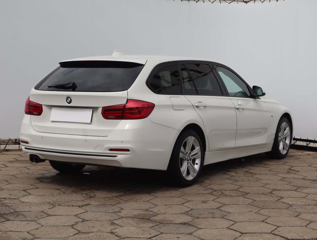 BMW 3