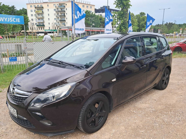 Opel Zafira 2016