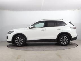 Volkswagen Tiguan - 2024
