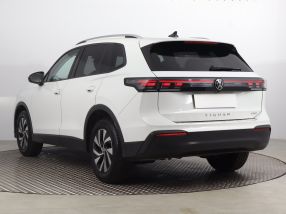 Volkswagen Tiguan - 2024