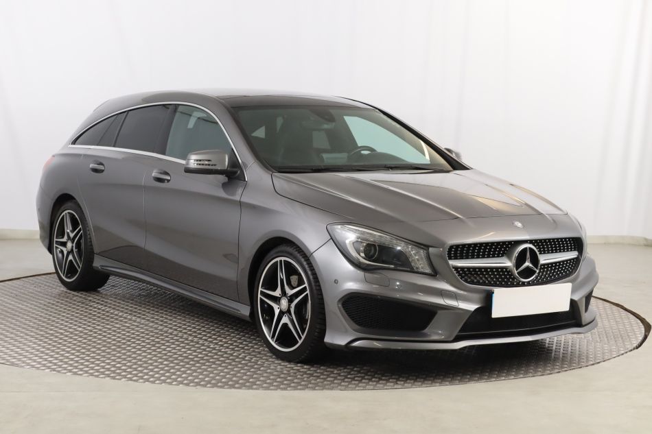 Mercedes-Benz CLA - 2015