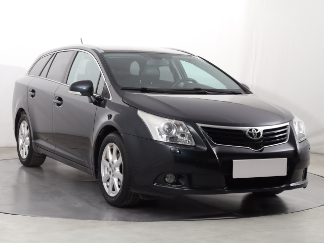 Toyota Avensis 2011