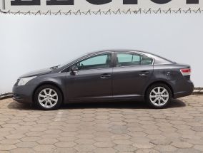 Toyota Avensis - 2011