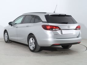 Opel Astra - 2020