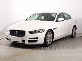 Jaguar XE - 2015