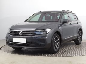 Volkswagen Tiguan - 2021