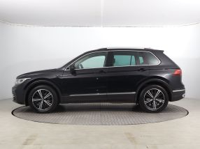 Volkswagen Tiguan - 2021