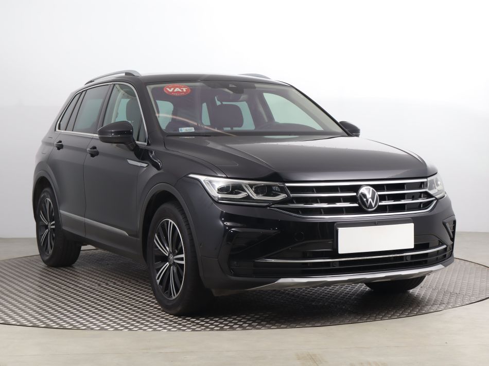 Volkswagen Tiguan - 2021