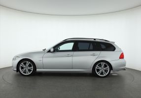 BMW 3 - 2010