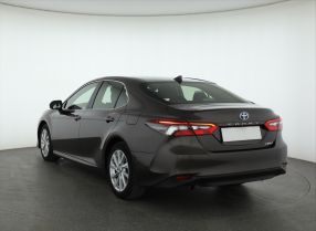 Toyota Camry - 2021