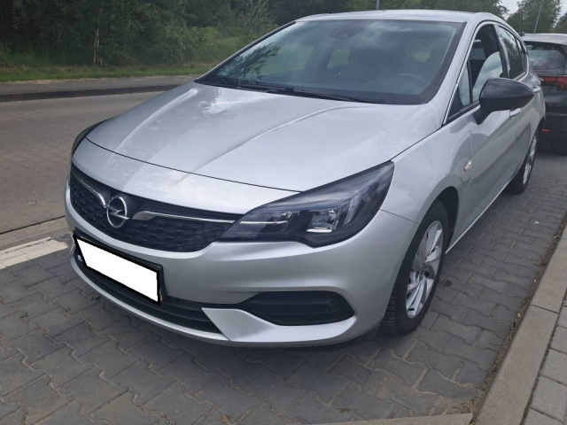 Opel Astra 2021