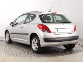 Peugeot 207 - 2009