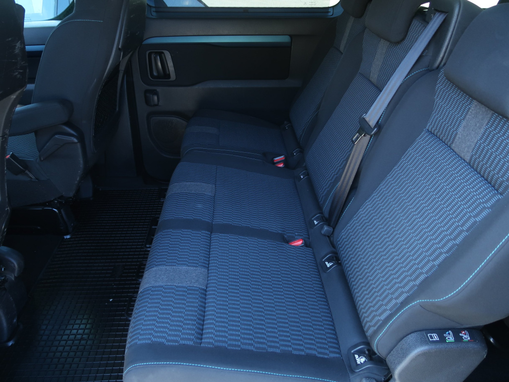 Peugeot Traveller