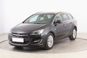 Opel Astra - 2013