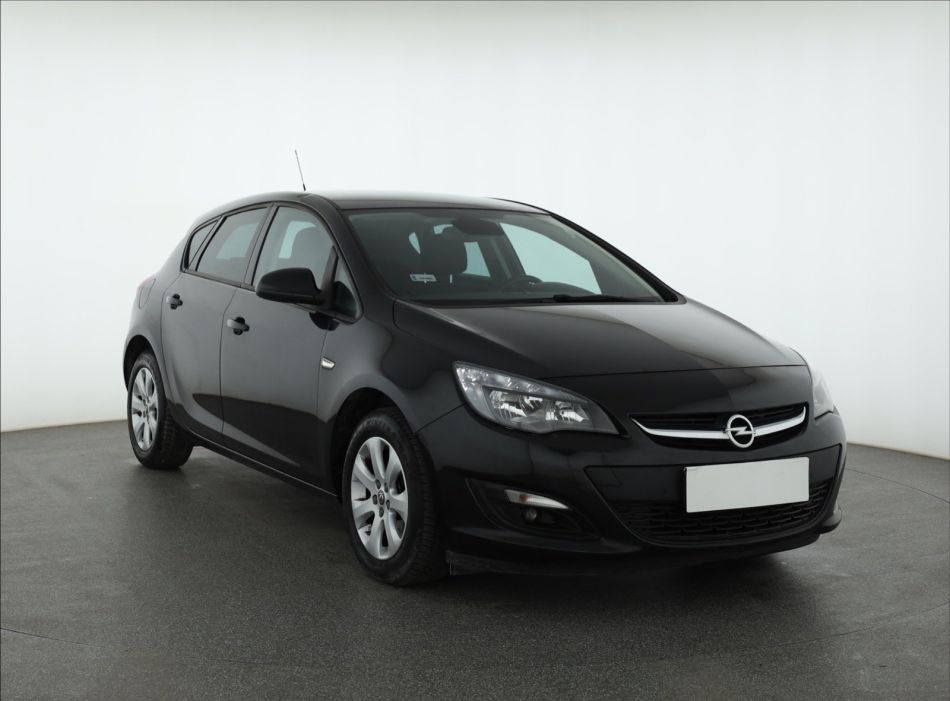 Opel Astra - 2015