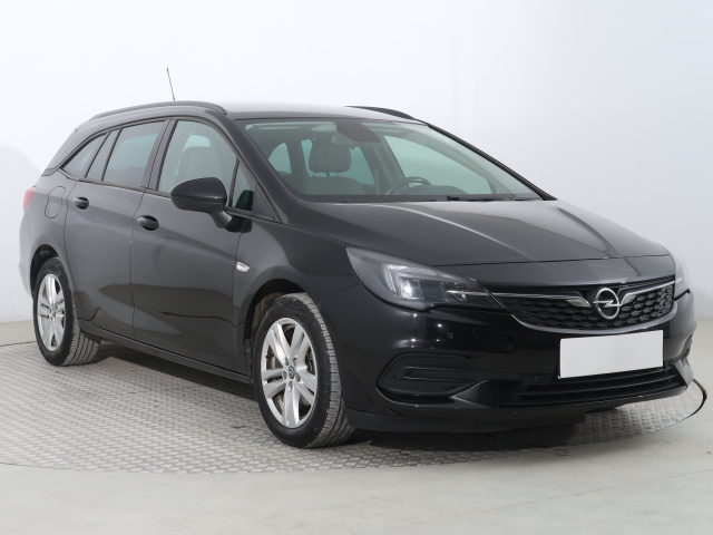 Opel Astra 2021