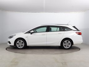 Opel Astra - 2020
