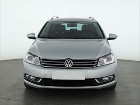 Volkswagen Passat - 2012