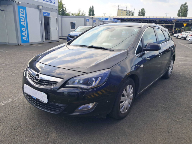 Opel Astra 2011
