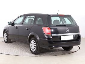 Opel Astra - 2011