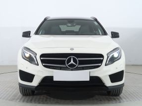 Mercedes-Benz GLA - 2015