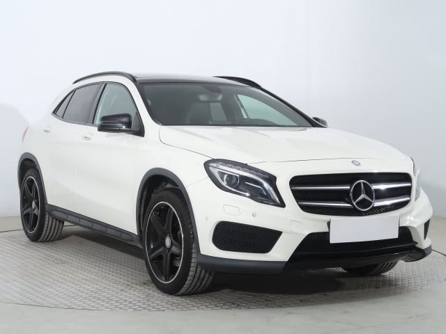 Mercedes-Benz GLA 2015