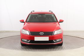 Volkswagen Passat - 2011