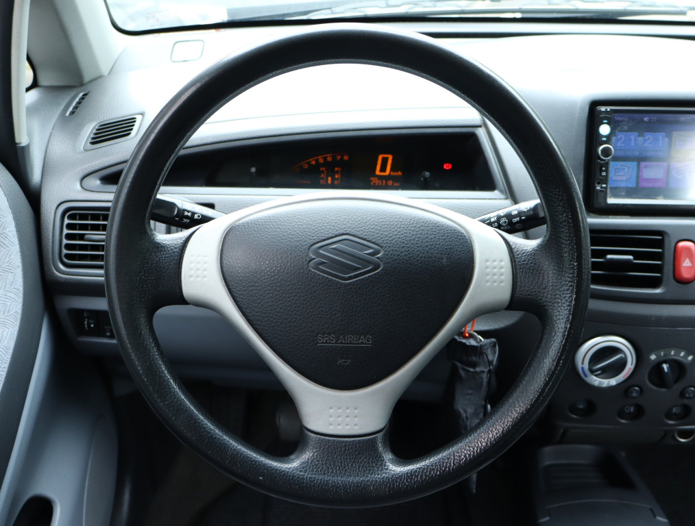 Suzuki Liana