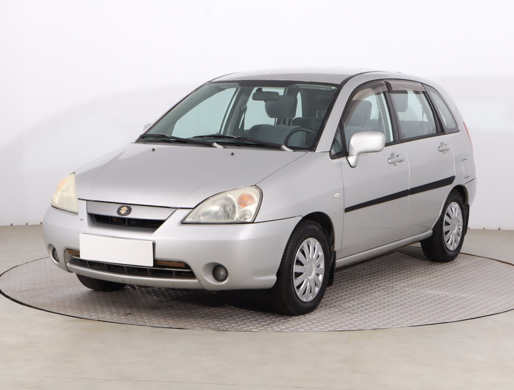 Suzuki Liana