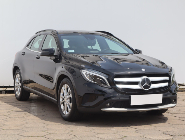 Mercedes-Benz GLA 2015
